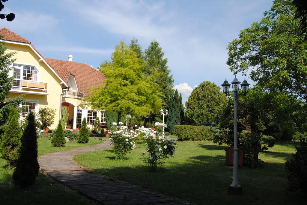 Villa Hedi Дунокіліті Екстер'єр фото
